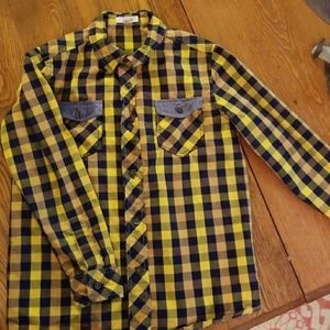 Free w/purchase Fabkids button-down shirt